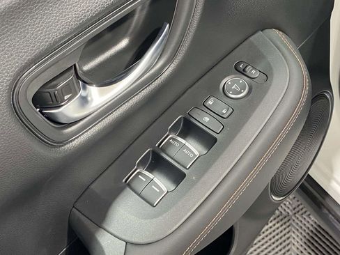 New 2026 Honda HR-V Sport image 17