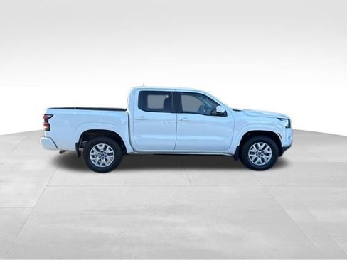 Used 2023 Nissan Frontier SV w/ SV Convenience Package image 6