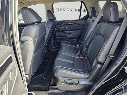Certified 2024 Honda Pilot Touring image 35