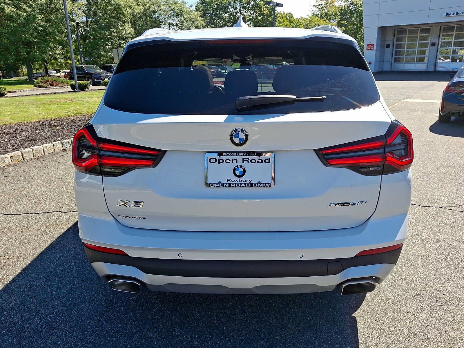 Used 2024 BMW X3 xDrive30i w/ Premium Package AWD/4WD image 6