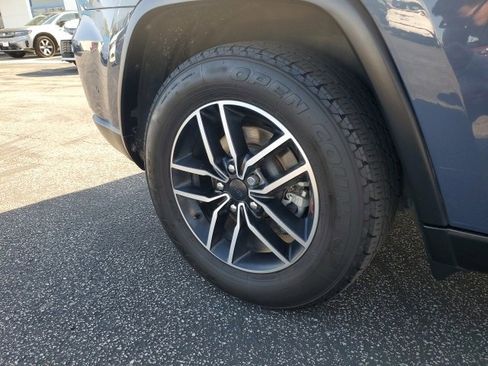 Used 2020 Jeep Grand Cherokee Trailhawk image 12