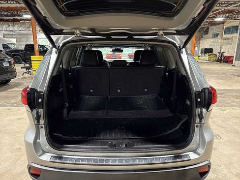 Used 2018 Toyota Highlander XLE w/ Protection Package #3 AWD/4WD image 11
