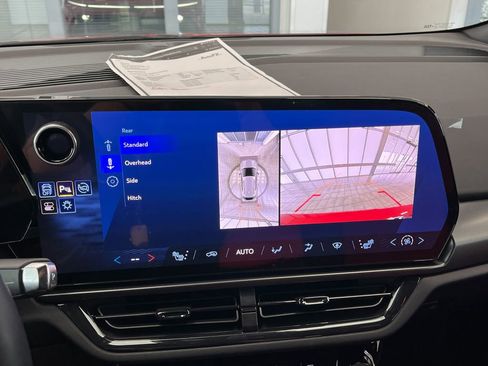 Certified 2024 Chevrolet Equinox EV RS image 25