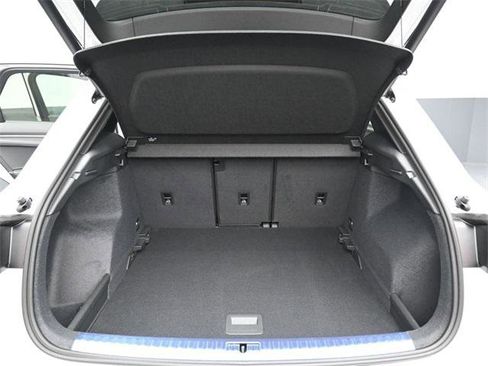 New 2025 Audi Q3 2.0T Premium image 12