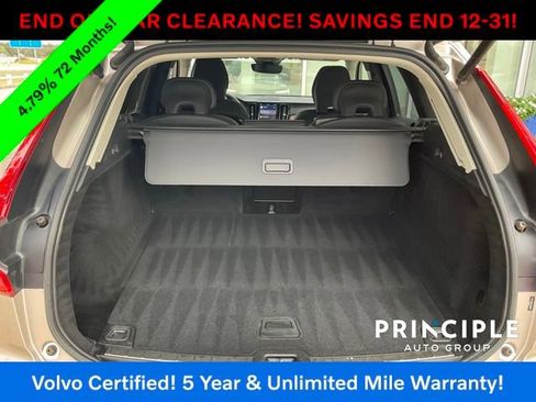 Certified 2023 Volvo XC60 B5 Plus w/ Climate Package image 29