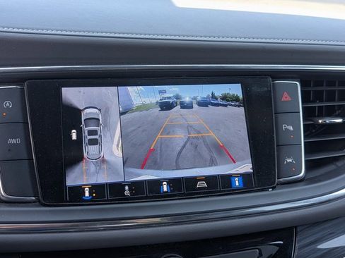 Used 2024 Buick Enclave Premium image 15