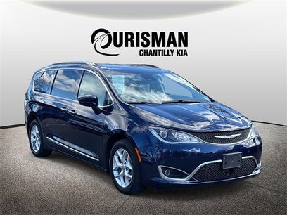 Used 2020 Chrysler Pacifica Touring-L Plus w/ Tire & Wheel Group