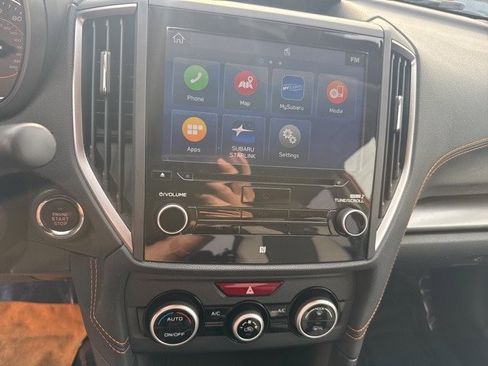 Used 2019 Subaru Crosstrek 2.0i Limited w/ Moonroof Package w/Navigation image 17