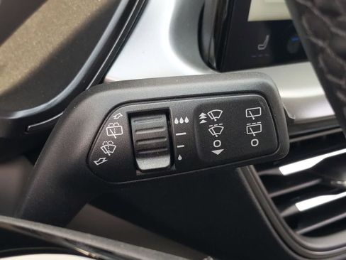 New 2024 Ford Escape SE FWD image 26