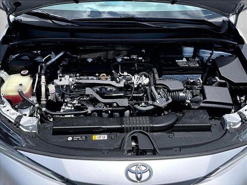 Used 2021 Toyota Corolla SE FWD image 11