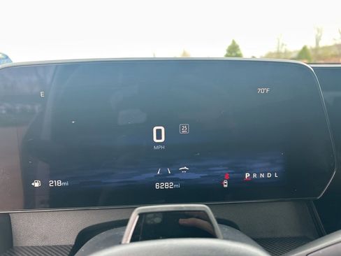 Used 2025 Chevrolet Traverse High Country image 25