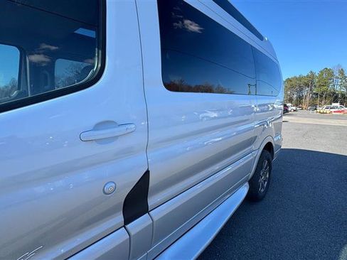 Used 2016 Ford Transit 150 XLT image 13