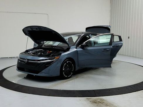 New 2026 Nissan Sentra SR w/ SR Premium Package image 11