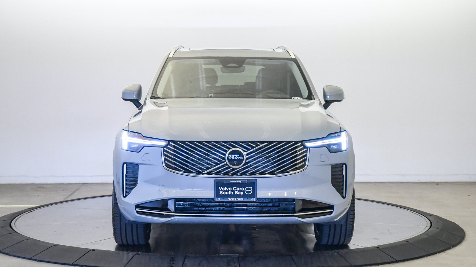 Certified 2026 Volvo XC90 B6 Plus AWD/4WD image 7