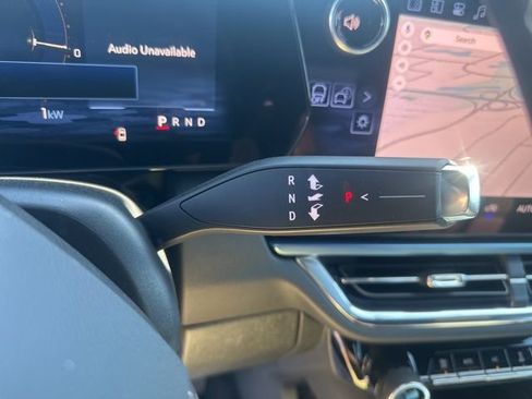 New 2026 Chevrolet Equinox EV LT image 26