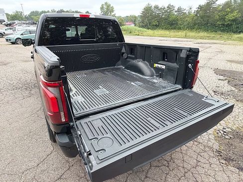 Used 2024 Ford F150 Lariat AWD/4WD image 29