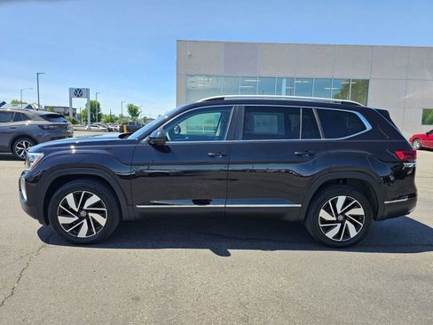 Certified 2025 Volkswagen Atlas SEL AWD/4WD image 3