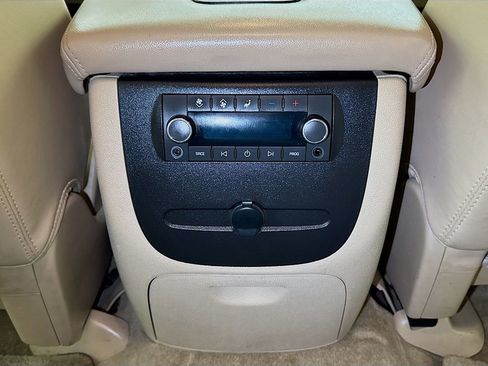 Used 2014 GMC Yukon XL SLT RWD image 22
