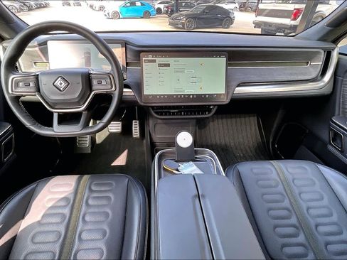 Used 2024 Rivian R1T Adventure image 15