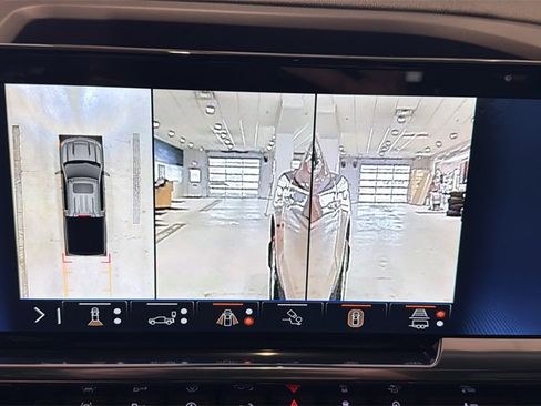 Used 2025 Chevrolet Silverado 1500 LTZ w/ LTZ Premium Package image 40