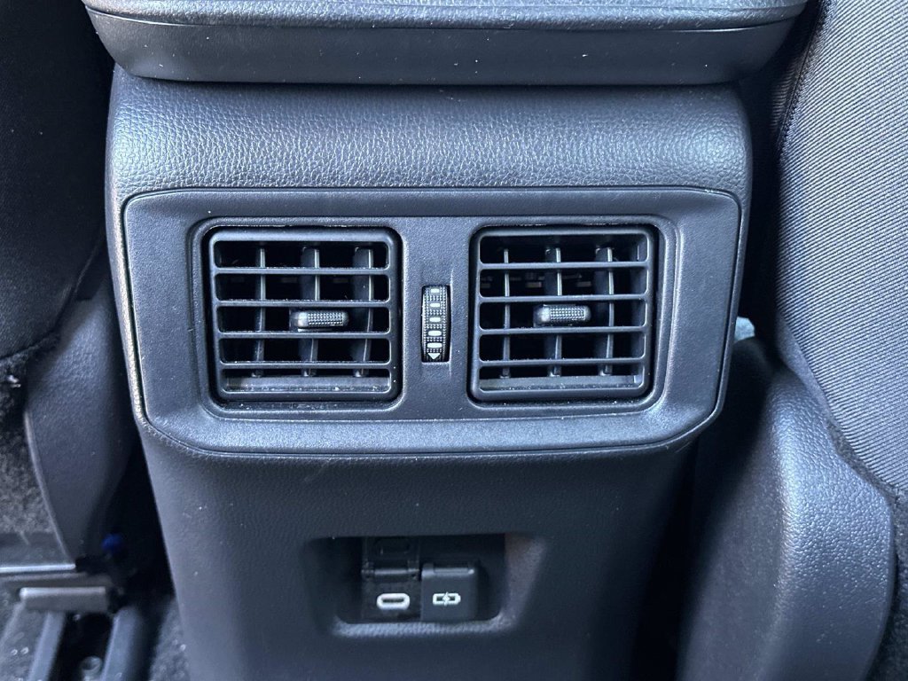 Used 2024 Toyota RAV4 SE AWD/4WD image 16