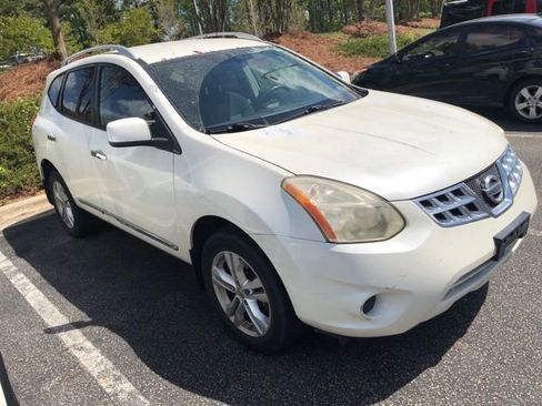 Used 2012 Nissan Rogue SV image 3
