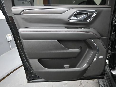 Used 2021 Chevrolet Suburban RST w/ Rear Media and Nav Package image 14