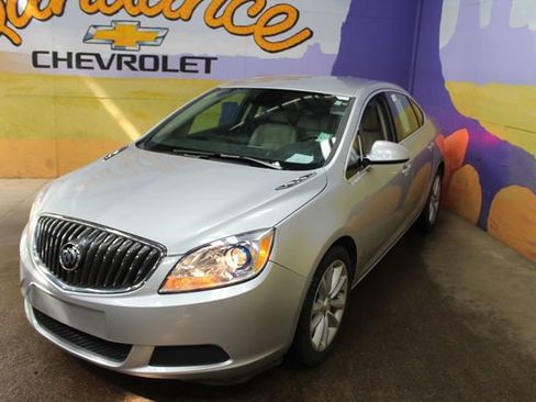 Used 2016 Buick Verano Convenience FWD image 4