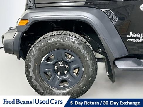 Used 2018 Jeep Wrangler Sport image 29
