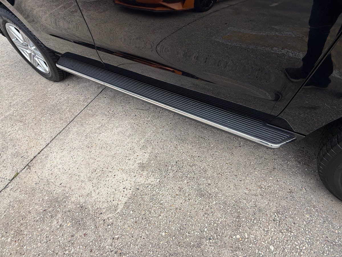 Used 2019 Ford Expedition XLT w/ Equipment Group 202A RWD image 14