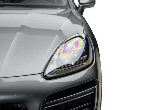 Used 2023 Porsche Cayenne Turbo AWD/4WD image 4