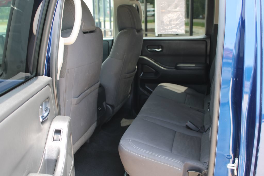 Used 2022 Nissan Frontier SV RWD image 13