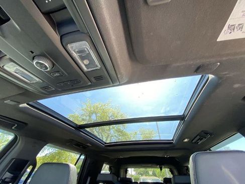 Used 2023 Chevrolet Tahoe RST image 15