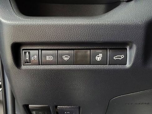 Used 2022 Toyota RAV4 XLE Premium FWD image 24