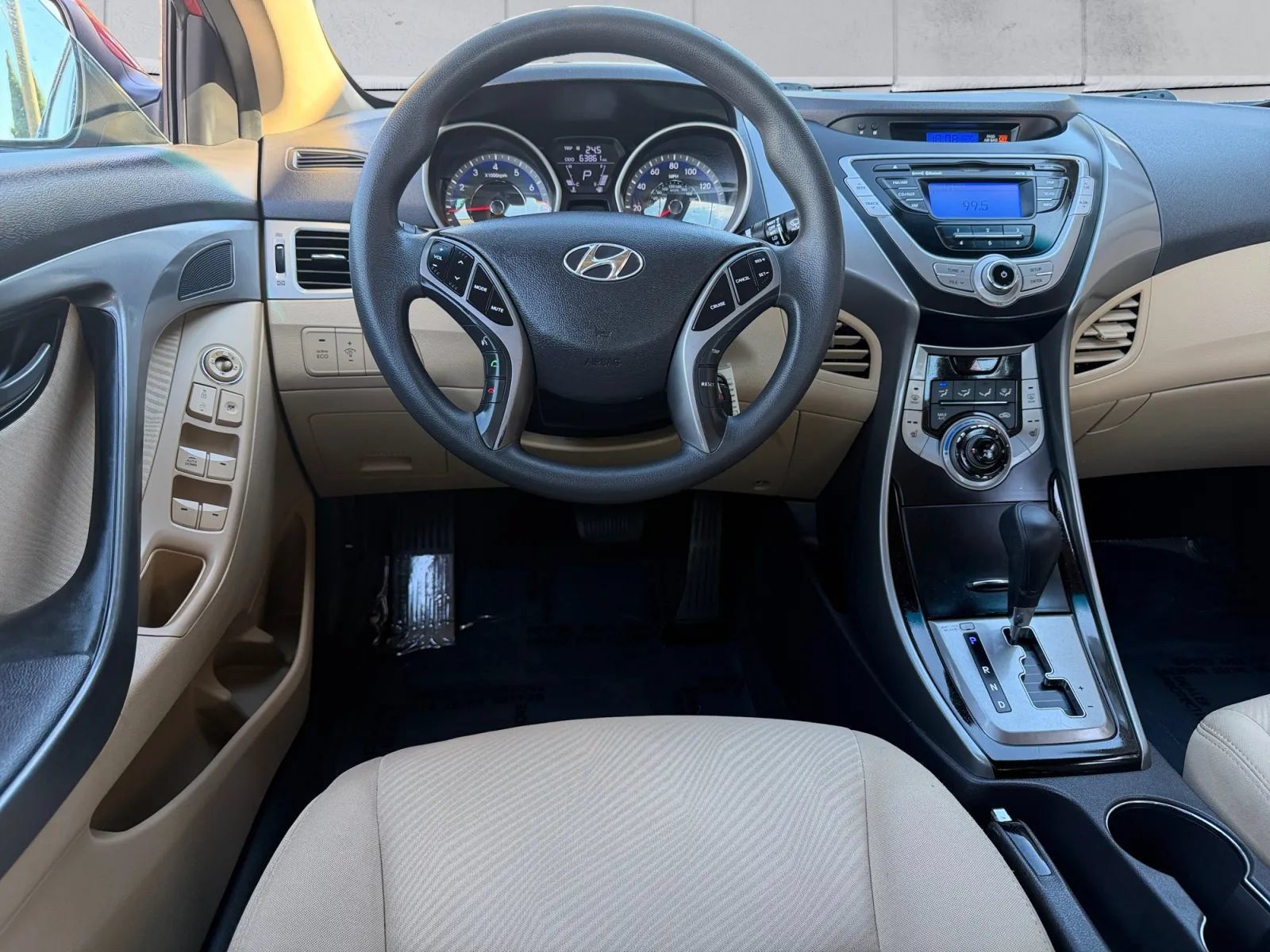 Used 2013 Hyundai Elantra GLS w/ Preferred Pkg FWD image 12