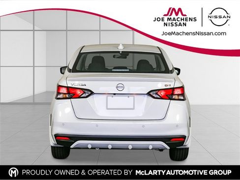 New 2025 Nissan Versa SR w/ Trunk Package image 4
