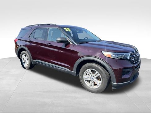 Used 2023 Ford Explorer XLT w/ Class IV Trailer Tow Package image 12