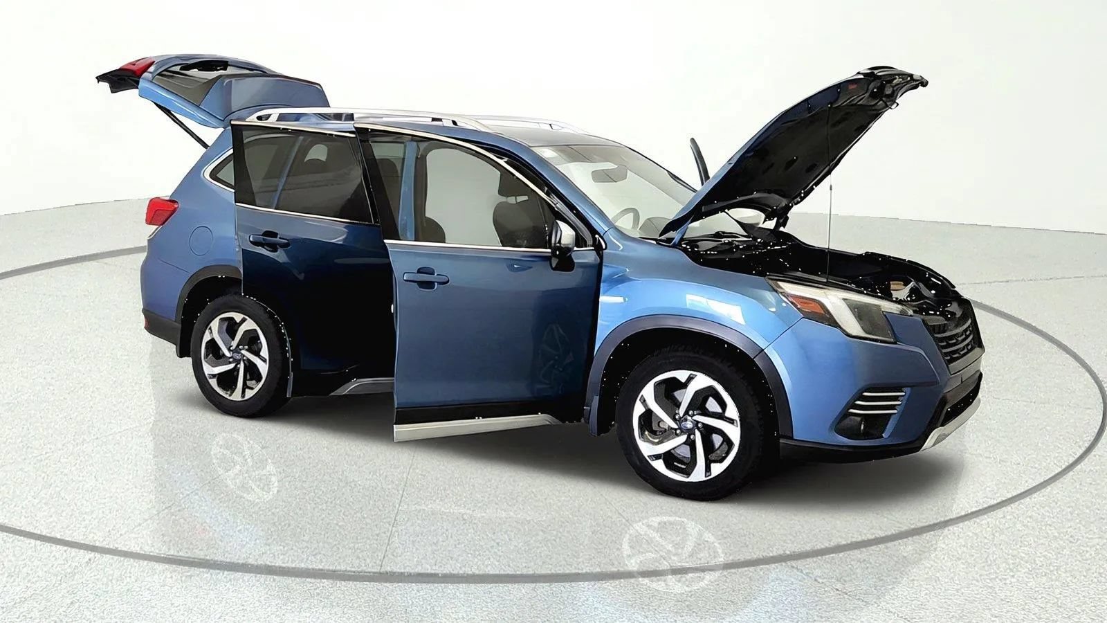 Used 2023 Subaru Forester Touring AWD/4WD image 7