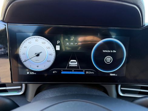 Certified 2025 Hyundai Elantra SEL image 11