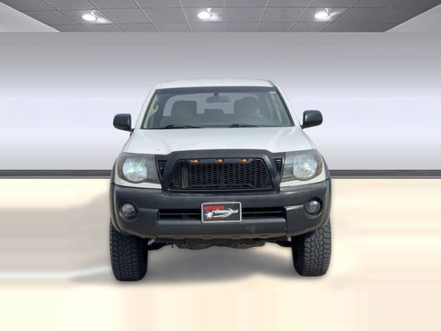 Used 2010 Toyota Tacoma 4x4 Double Cab V6 image 6