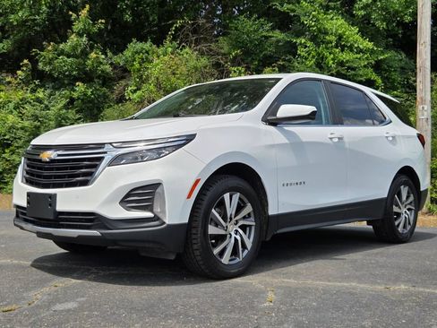 Used 2022 Chevrolet Equinox LT AWD/4WD image 2