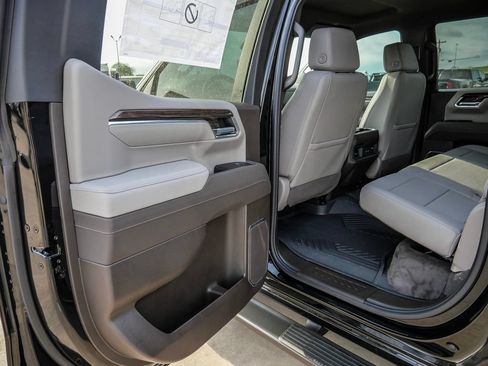 New 2026 Chevrolet Silverado 1500 RST w/ Safety Package AWD/4WD image 40