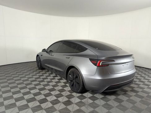 Used 2025 Tesla Model 3 Long Range image 7