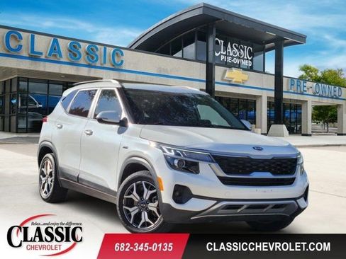 Used 2021 Kia Seltos EX image 1