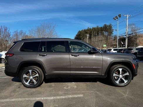 Used 2023 Jeep Grand Cherokee L Limited image 8