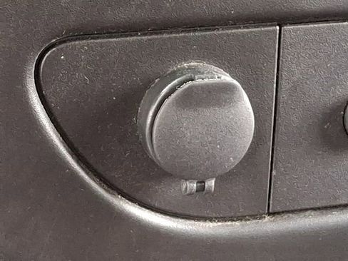 Used 2023 GMC Savana 2500 w/ Driver Convenience Package image 27