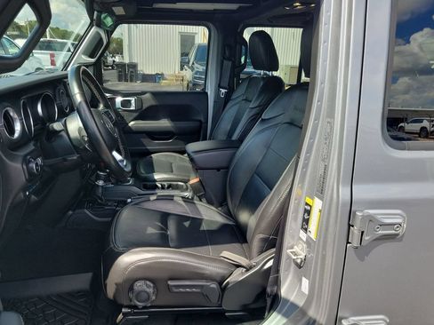 Used 2021 Jeep Wrangler Unlimited Sahara w/ Safety Group AWD/4WD image 19