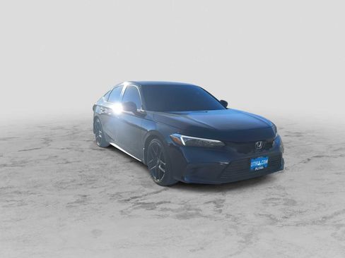 Used 2024 Honda Civic Sport image 2