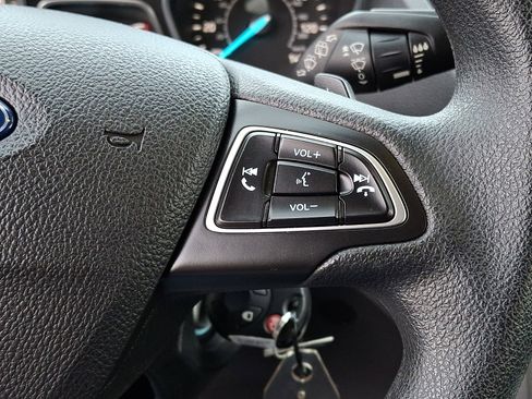 Used 2017 Ford Escape SE w/ SE Cold Weather Package image 20