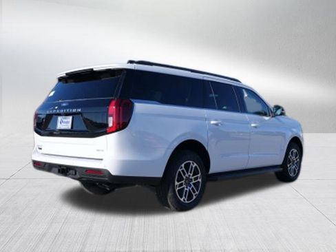 New 2025 Ford Expedition Max Active image 3